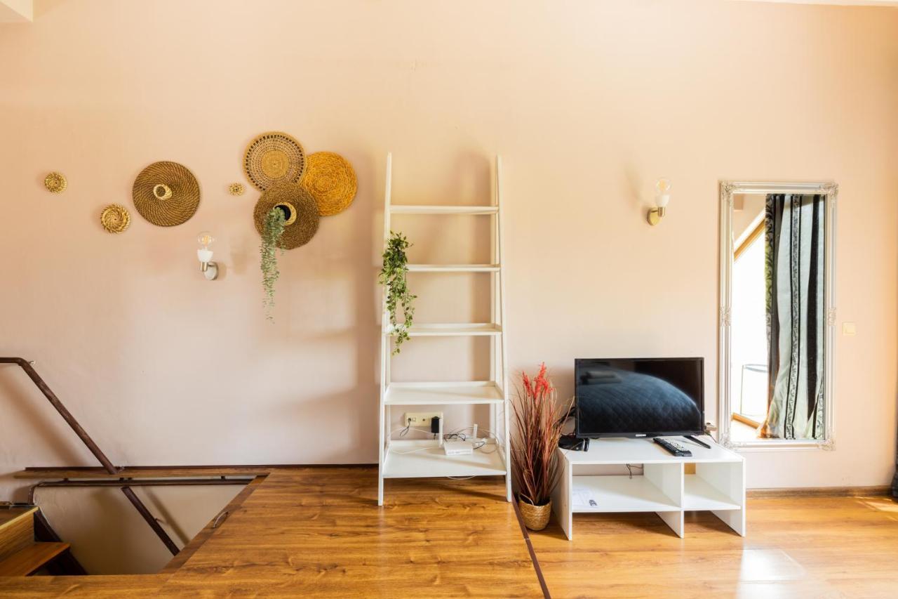 Quiet & Modern Maisonette Varna Exterior photo